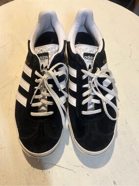 Adidas Women’s  Black and White Suede Low-Top Sneakers, Gazelle Platform